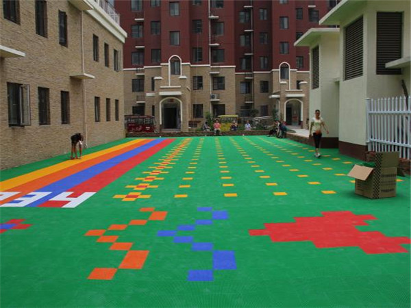 懸浮地板多姿多彩可鋪設(shè)場(chǎng)地場(chǎng)景眾多 懸浮地板多姿多彩可鋪設(shè)場(chǎng)地場(chǎng)景眾多